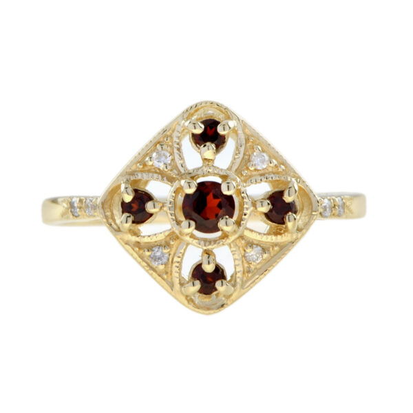 RING 9KY GARNET WITH DIAMONDS